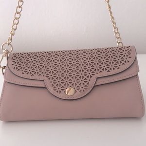 NWOT Dusty pink cross body bag/purse